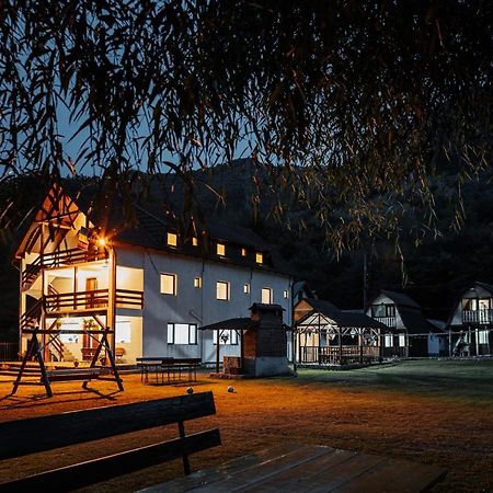 Casa Ardeleana Hotel Latorvár Kültér fotó