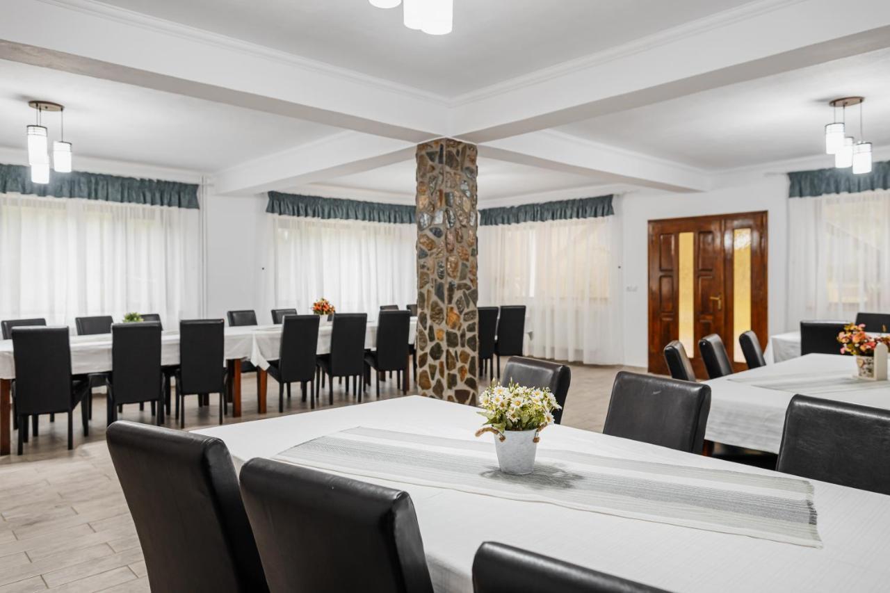Casa Ardeleana Hotel Latorvár Kültér fotó
